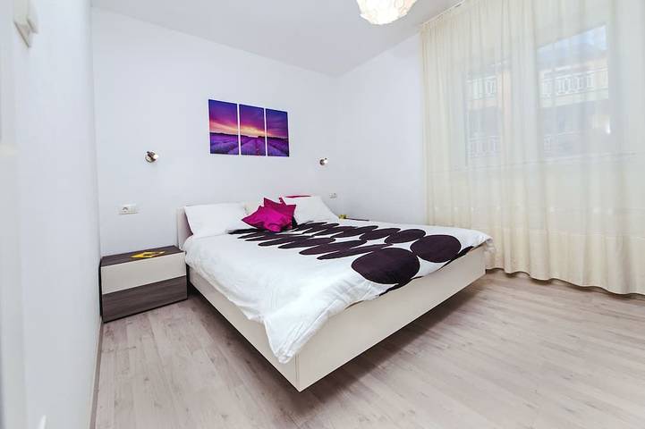 Ganze Wohnung, Ferienwohnung direkt am Meer-50 m von Strand entfernt in Fažana (Kroatische Adria), Fazana