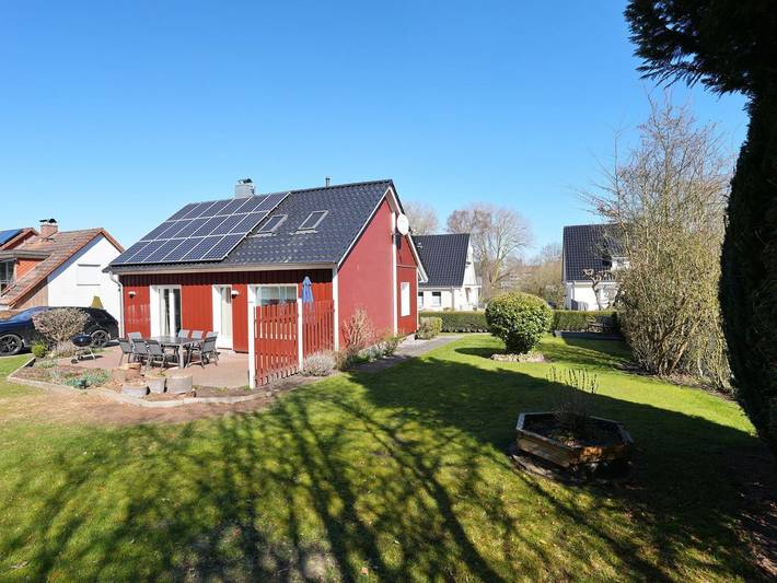 Ferienhaus für 9 Personen, mit Garten und Sauna sowie Terrasse, kinderfreundlich in Scharbeutz - 4