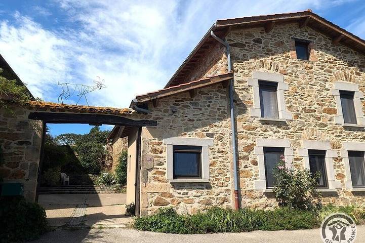 Gîte pour 12 personnes à Les Haies