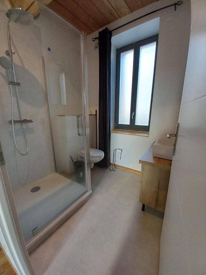 Appartement entier, La Parenthèse Romane in Saint-Nectaire, Parc naturel régional des Volcans d'Auvergne