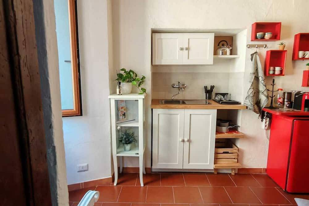 Entire apartment, Loriana House in Colle di Val d'Elsa, Siena Province