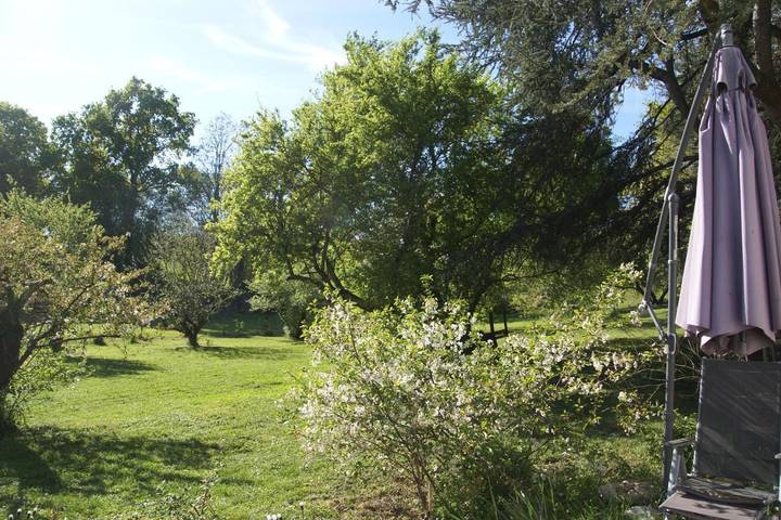 Location de vacances pour 2 personnes, avec piscine ainsi que jacuzzi et jardin, adapté aux familles à Chouzy-sur-Cisse - 3