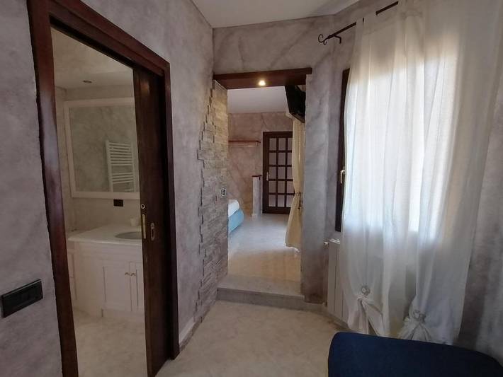 Chambre d’hôte pour 2 personnes, avec balcon ainsi que jardin et vue dans Olbia - 4