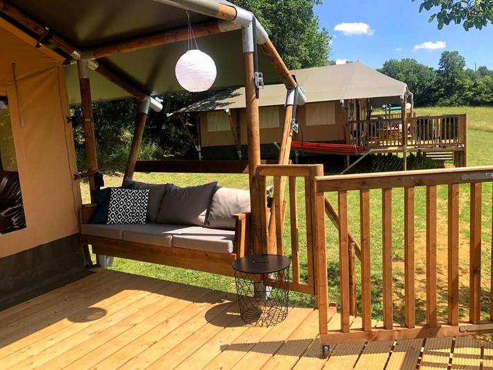 Tente pour 6 personnes, avec jardin ainsi que vue et piscine, animaux acceptés dans l' Ariège - 3