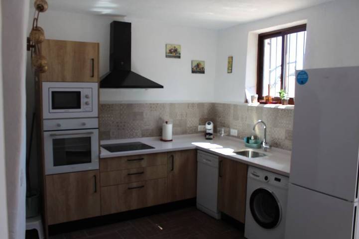 Gîte pour 4 personnes, avec terrasse et jardin