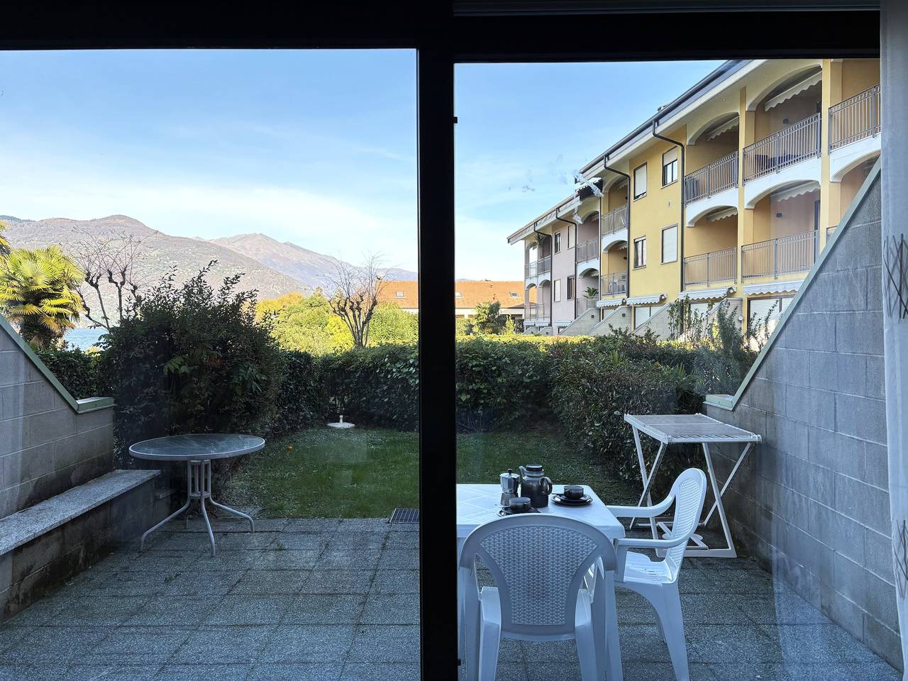 Ganzes Studio, Farfalla 1 studio with pool in Germignaga in Germignaga, Lago Maggiore (Lombardei)