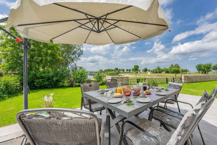 Ferienhaus für 5 Personen, mit Terrasse und Ausblick sowie Seeblick - 1
