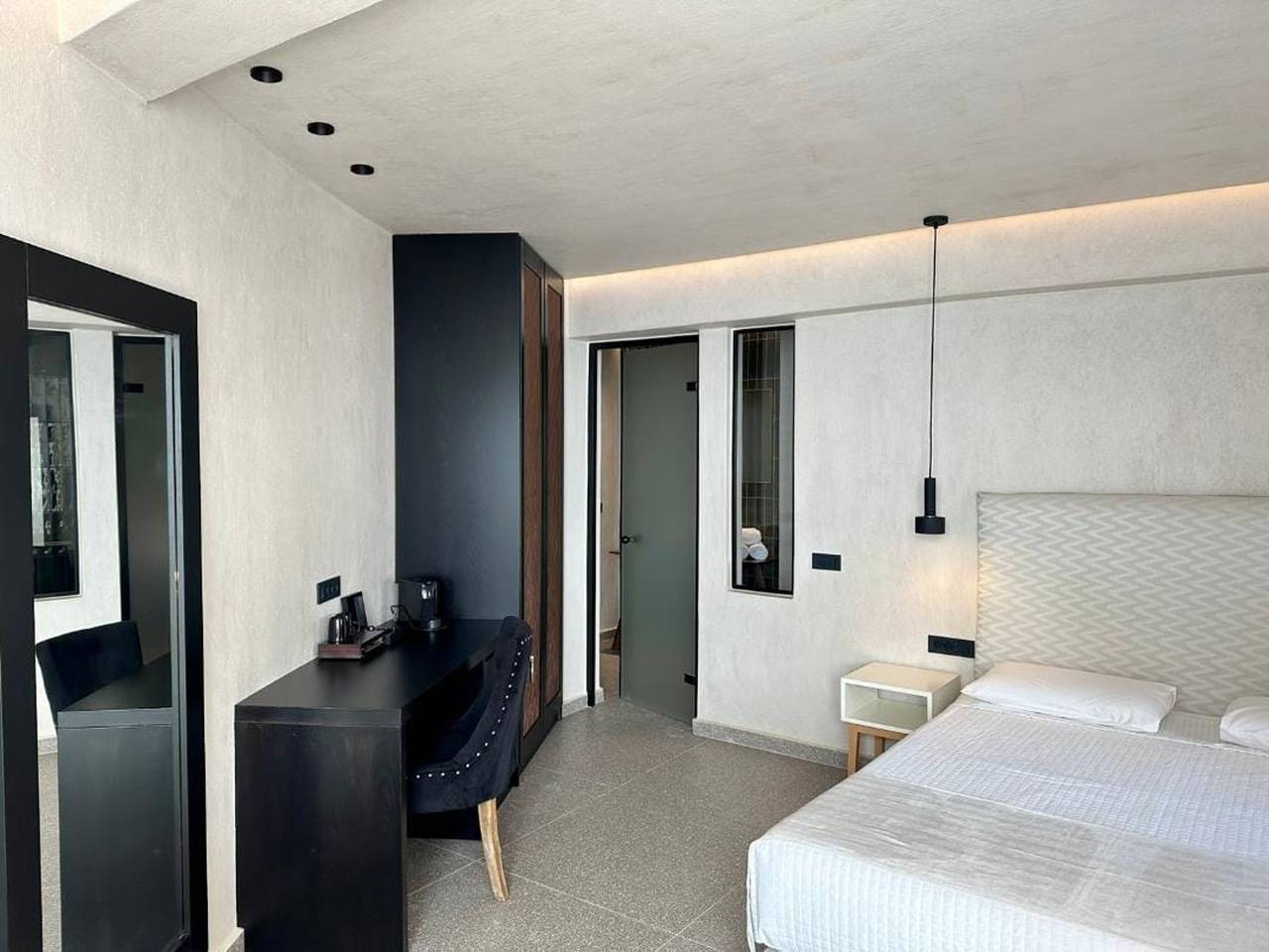 Extraordinary Santorini Villa | Villa Wisely | 1 Bedroom Suite | Spectacular Caldera View | Firostefani in Firostefani, Imerovigli