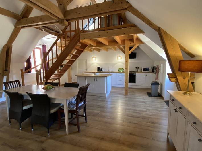Gîte pour 8 personnes, avec piscine, adapté aux familles à Barrais-Bussolles - 2