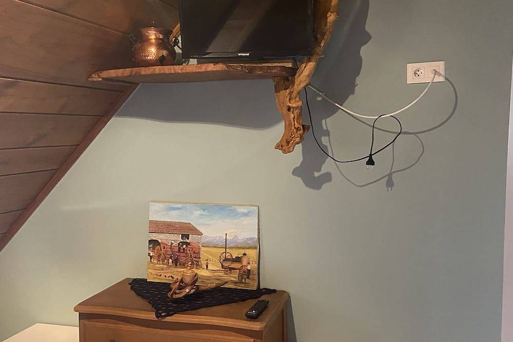 Loudenvielle : Charmante maison sur un vieux moulin à eau - classé 2 étoiles in Loudenvielle, Pyrénées