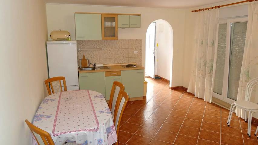 Ferienwohnung für 4 Personen, mit Terrasse auf Ciovo - 4