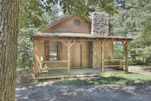 Lodge für 2 Personen, mit Whirlpool und Balkon - 1