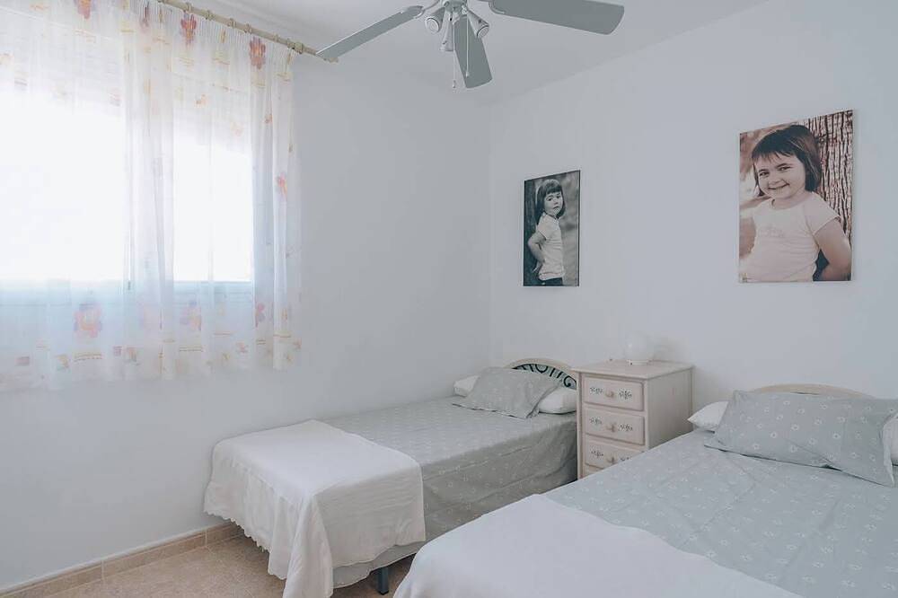 Vivienda Turística Sunbeachxilxes in Playa de Chilches, Chilches