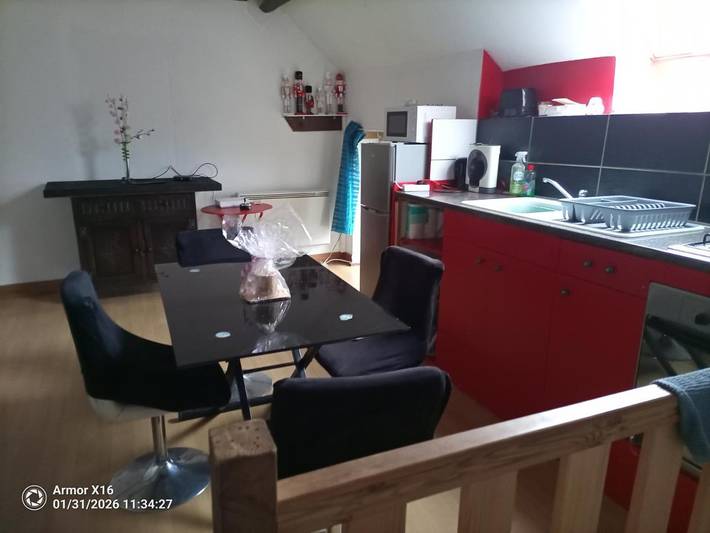 Gîte pour 3 personnes, avec terrasse et vue, animaux acceptés à Saint-Martin-de-Landelles