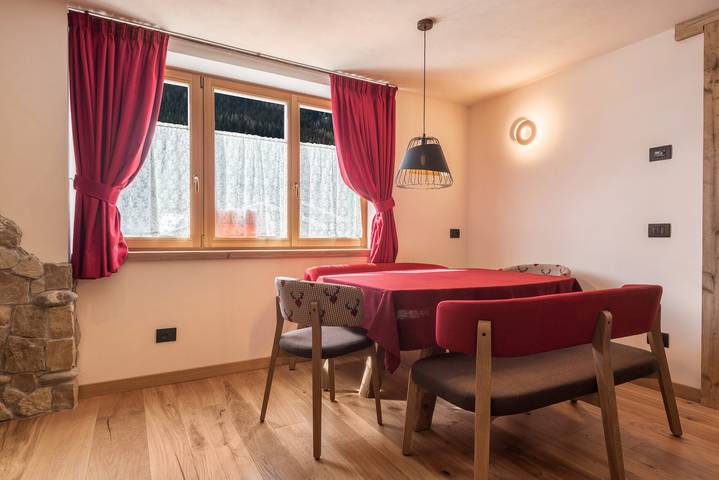 Gîte pour 6 personnes, avec balcon ainsi que jacuzzi et sauna à Canazei - 2