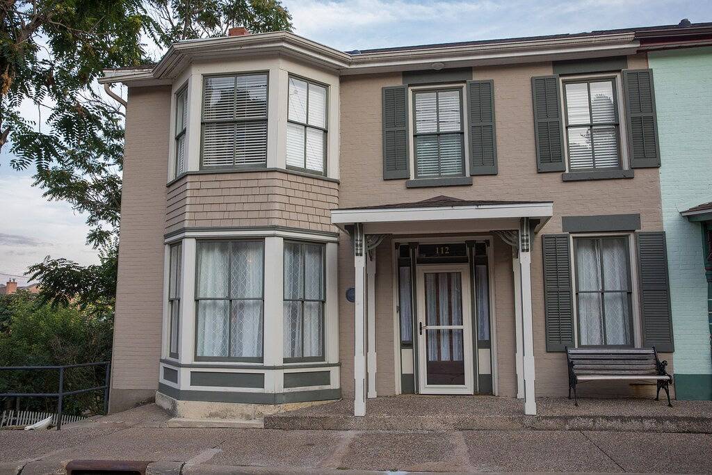 Schritte in die Innenstadt und zum Turner Hall ~ Erstaunliche Veranda ~ Huge Dining Room in Galena, Jo Daviess County