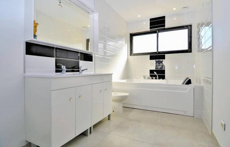 Location de vacances pour 10 personnes, avec jardin ainsi que piscine et vue à Carsan - 2