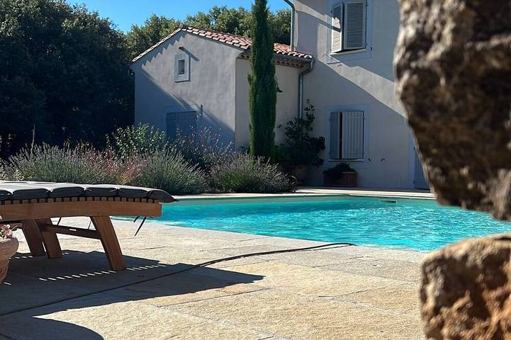 Chambre d’hôte pour 2 personnes, avec Terrasse ainsi que Jardin et Piscine