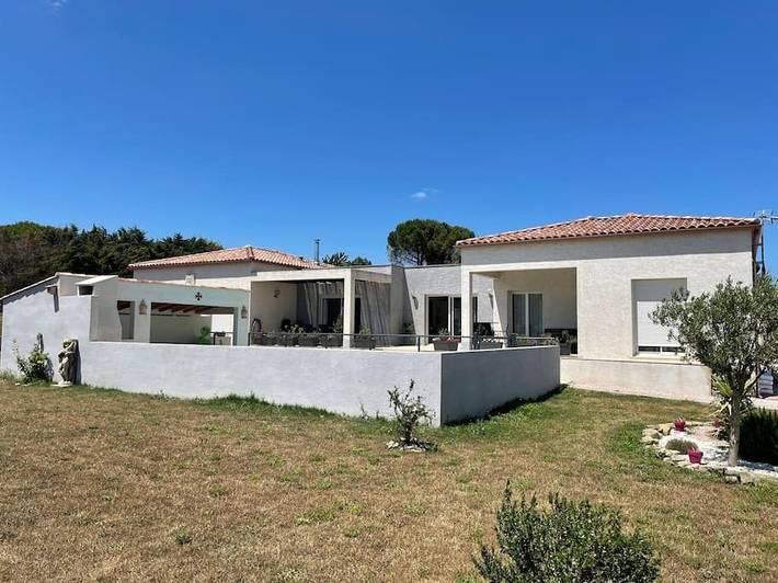 Location de vacances pour 6 personnes, avec jardin ainsi que vue et piscine, animaux acceptés à Villemoustaussou - 4