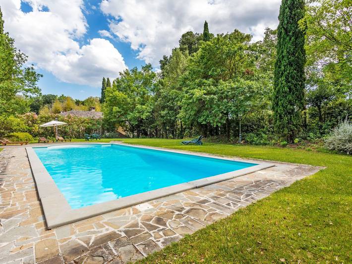 Entire apartment, House in Umbria with Pool & Garden Views in Perugia, Perugia Province