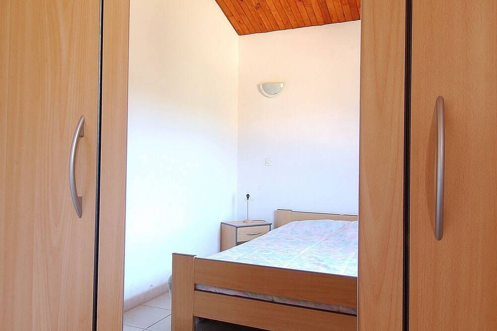 Ganze Wohnung, Residence Les Dauphins – 4-Personen-Apartment, Strand 350 m, in der Nähe von Aja in Tiuccia, Casaglione