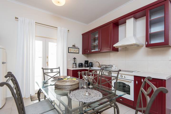 Villa für 8 Personen, mit Pool und Garten sowie Sauna in Dalmatien - 3