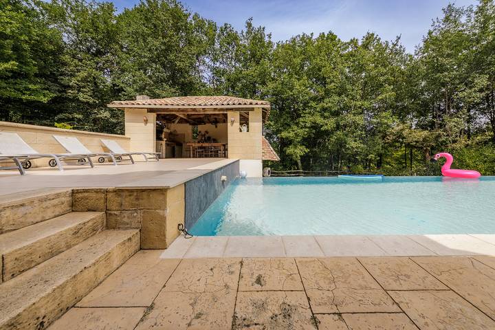 Gîte pour 8 personnes, avec Jacuzzi et Piscine à Carlux - 4