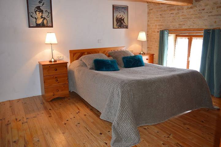 Location de vacances pour 2 personnes, avec jardin et piscine à Saint-Pierre-d'Amilly - 3