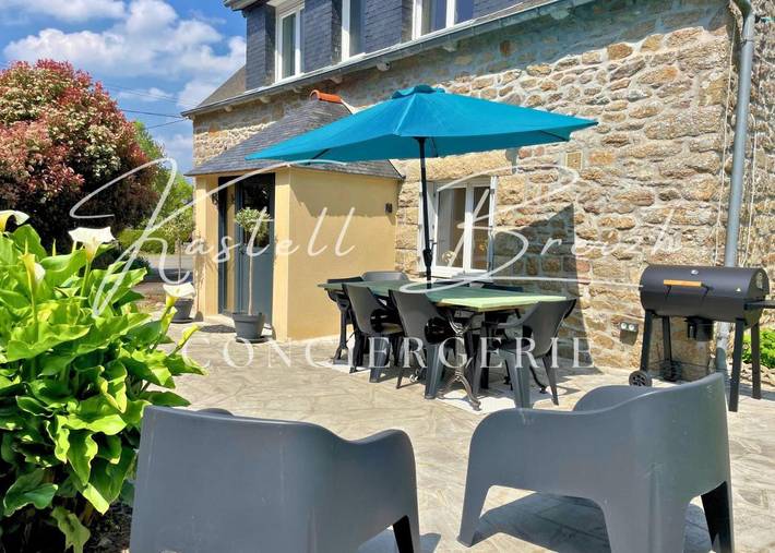 Location de vacances pour 7 personnes, avec Terrasse et Jardin à Ploumagoar