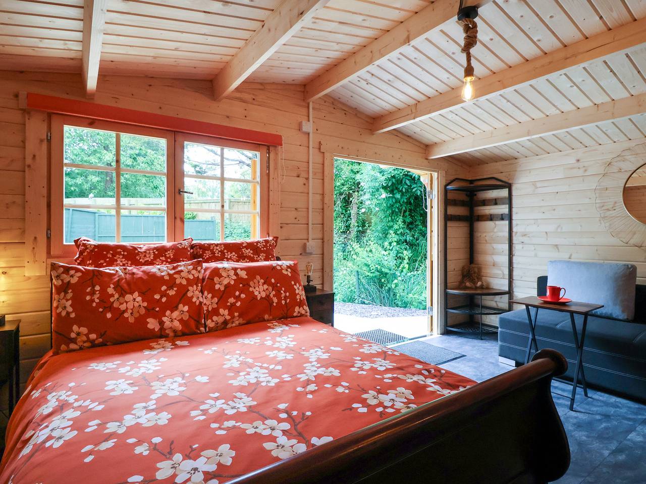 Log Cabin - Amber Glow in West Pennard, Somerset