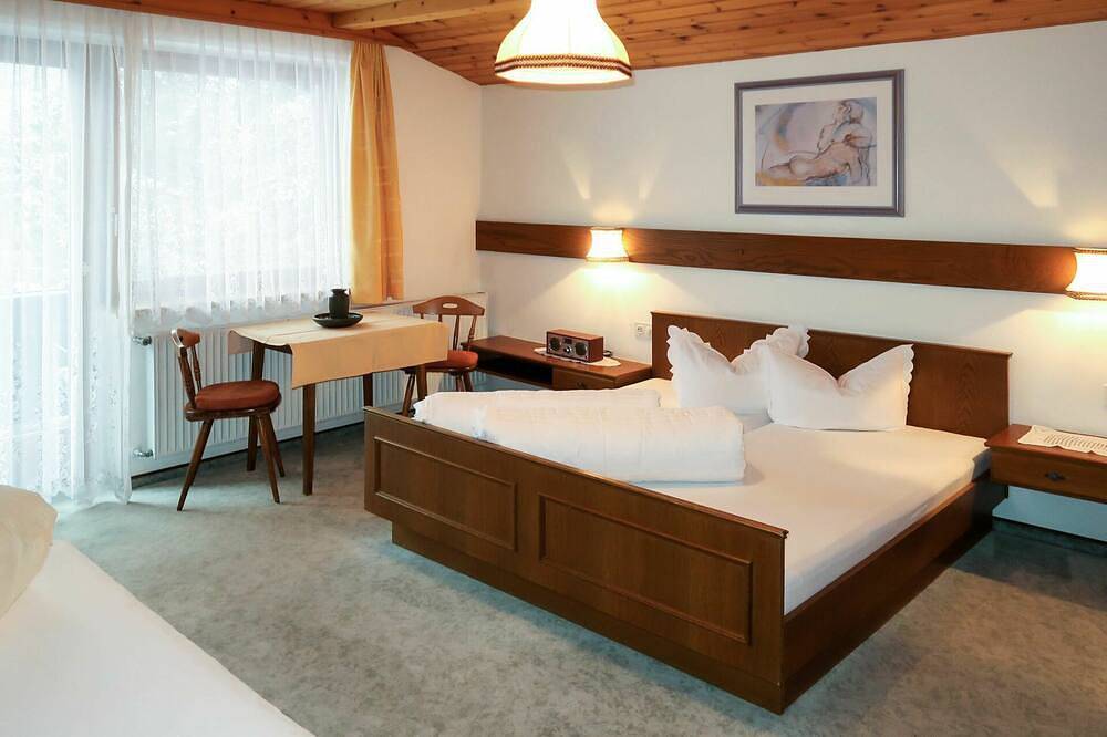 Ganze Wohnung, Herrliche Wohnung für 8 Gäste mit  W-Lan, Tv, Balkon und Haustiere erlaubt in Glockturmkamm, Pfunds