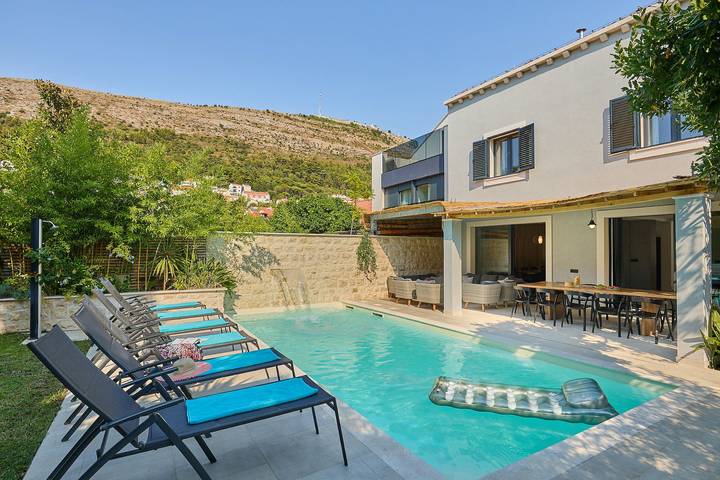 Villa für 10 Personen, mit Garten in Dubrovnik