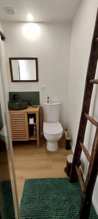 Location de vacances pour 2 personnes, avec jardin et terrasse à Locqueltas - 2