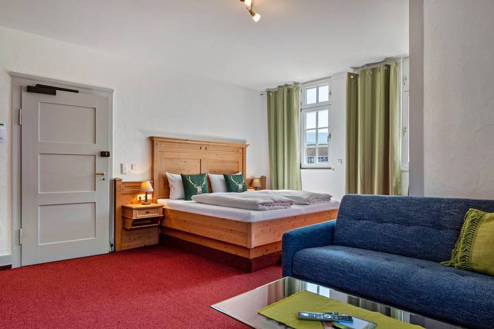 Chambre pour 4 personnes, avec jardin à Forbach