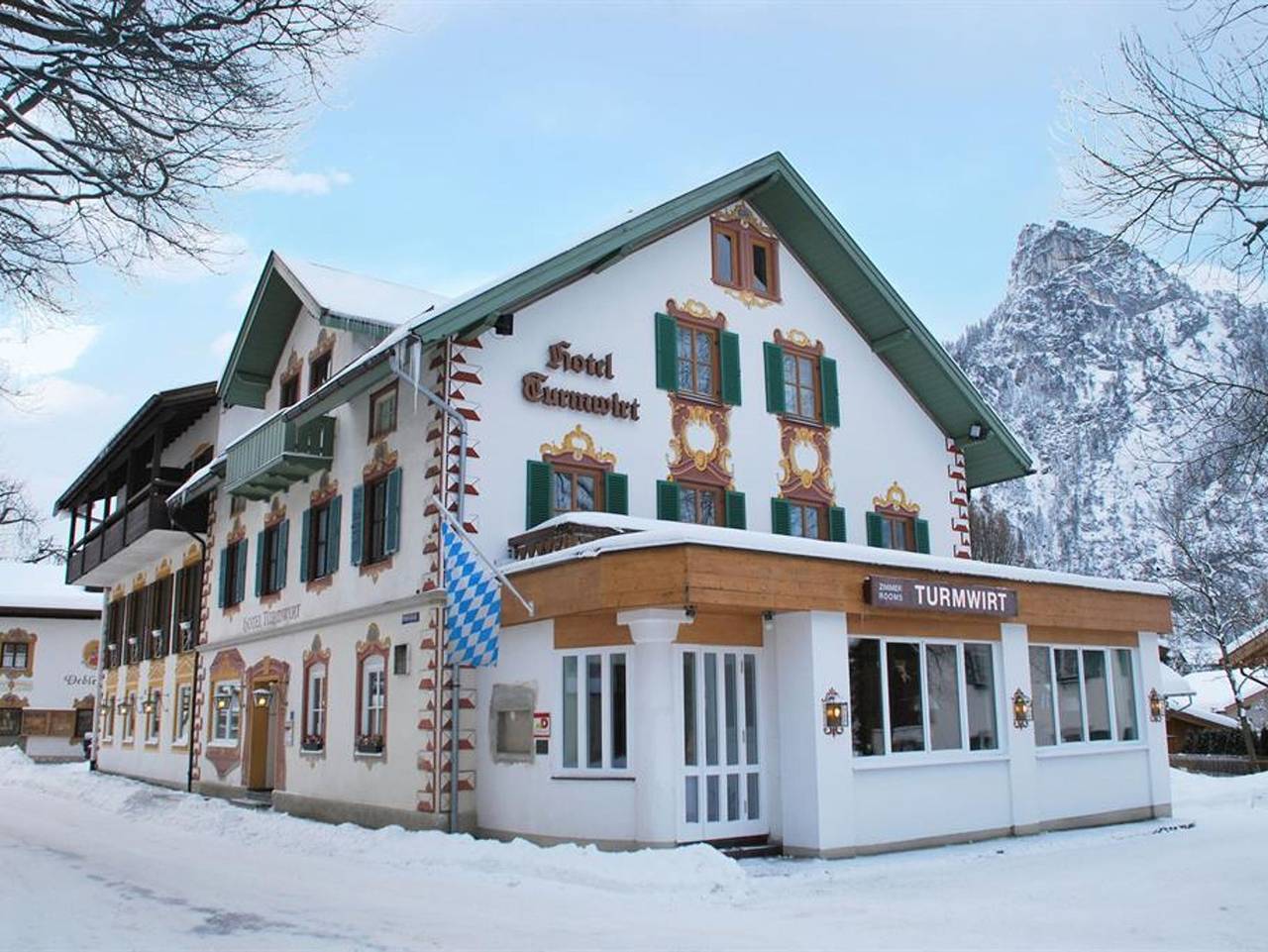 Carola Glas Gmbh - Doppelzimmer Komfort in Oberammergau, Bayerische Alpen