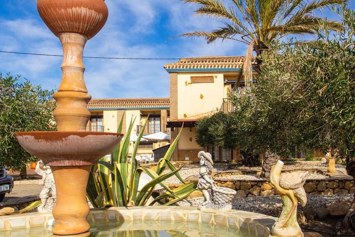 Hotel para 3 personas, con jardín además de vistas y piscina, Se admiten mascotas en Provincia de Almería - 3