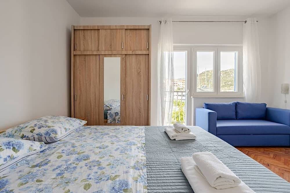 Apartamento inteiro, Villa Maria - Propriedade à beira-mar na Marina in Marina, Condado de Split-Dalmácia
