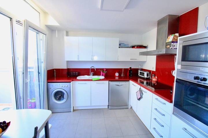 Apartamento inteiro, Casa de Férias 'Grecia' com Vista Montanha, Wi-Fi e Ar Condicionado in El Verger, Costa Blanca