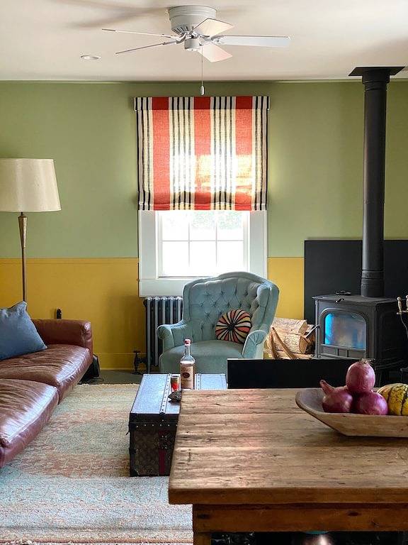 Vacation rental for 6 people, with hot tub, with pets in Dutchess County
