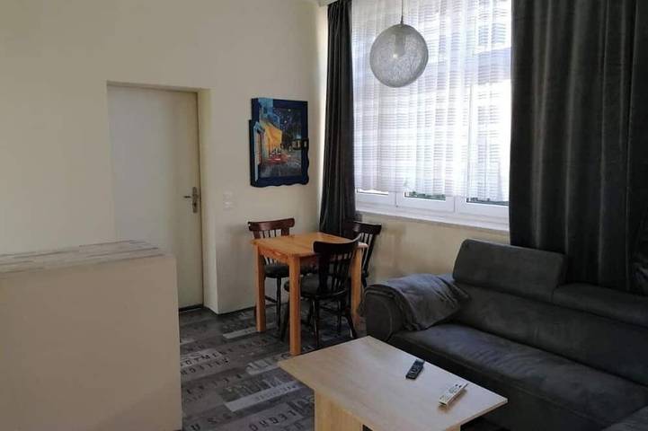 Ferienwohnung für 3 Personen, mit Terrasse und Garten in Teuchern