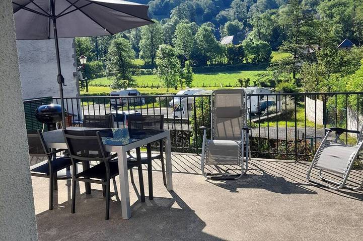 Location de vacances pour 5 personnes, avec jardin et terrasse, animaux acceptés à Mandailles-Saint-Julien - 4