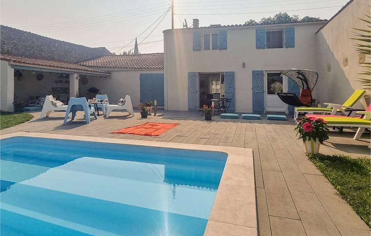 Location de vacances pour 6 personnes, avec jardin ainsi que terrasse et piscine dans Marennes-Hiers-Brouage - 2