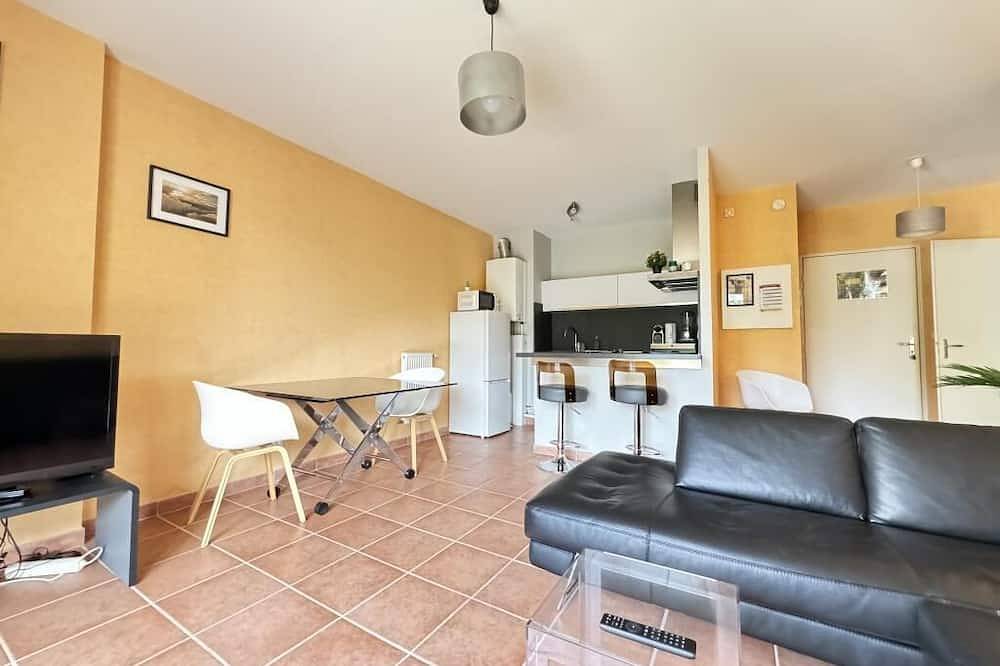 Entire apartment, Spacious apartment 2 pers + Balcony in Chamalières, Volcans d'Auvergne Regional Nature Park