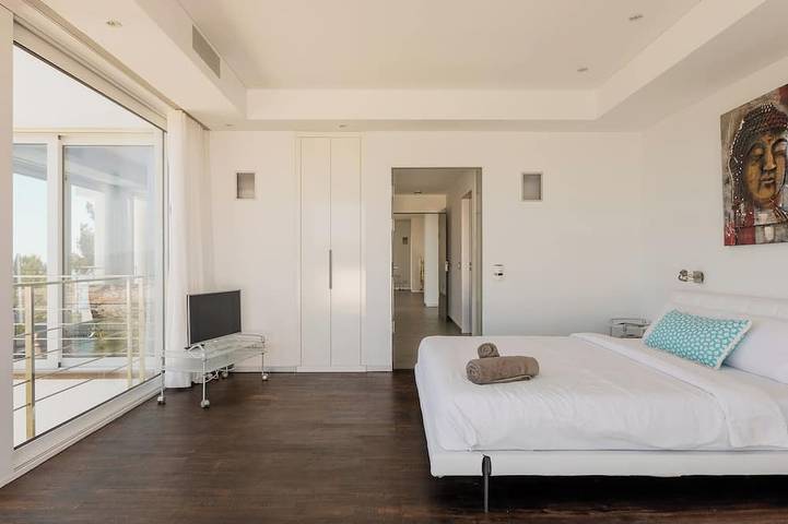 Villa de Lujo con Vistas al mar en Santa Eulalia in Santa Eulària des Riu, Côte d’Ibiza