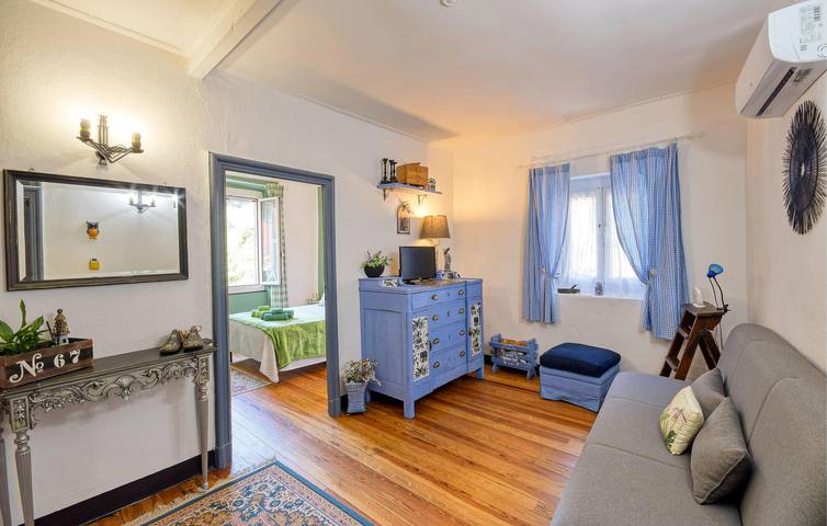 Gîte pour 4 personnes, avec terrasse à Sori - 4