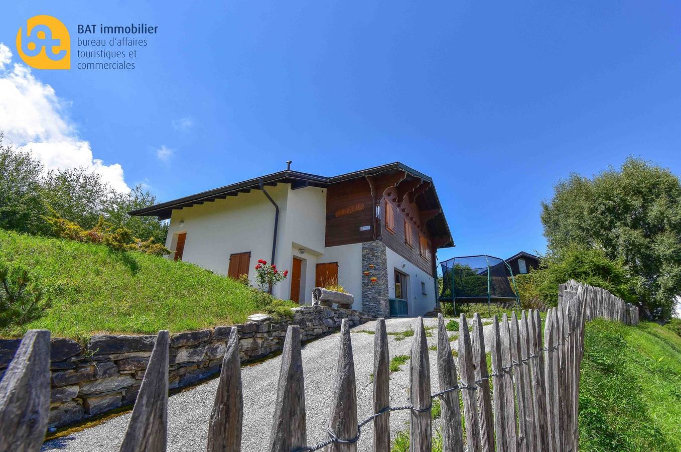 Baerih n° 25, nice chalet with a view of the Bernes Alps in Chalais (Suiza), Alpes del Valais