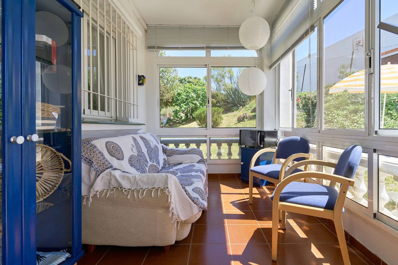 Entire apartment, 'Apartamento Bellavista Torrox Park' with Sea Views, Wi-Fi, and Air Conditioning in Torrox Costa, Torrox