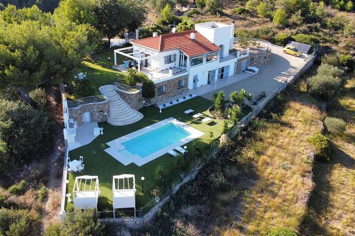 Chalet para 6 personas, con jacuzzi además de balcón y jardín - 1