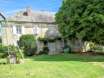 Gîte pour 6 personnes, avec terrasse à Rouffilhac