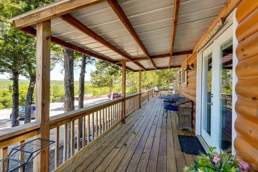 Indian Point Cabin 21 near Sdc, Table Rock Lake & Branson in Indian Point, Table Rock Lake